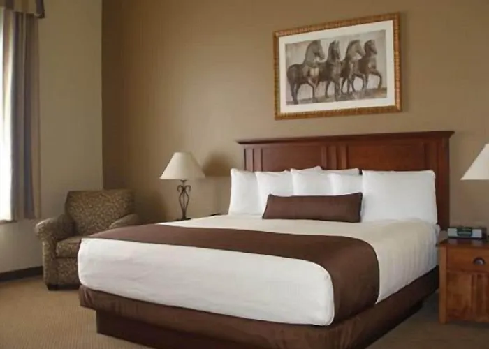 Casper C'mon & Hotel Evansville